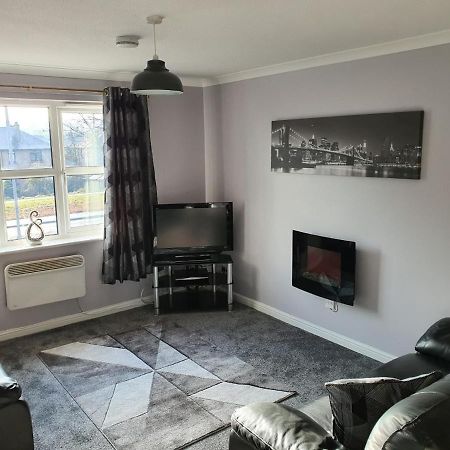 The Bell Apartment. Modern, Stylistic & Luxurious Falkirk Bagian luar foto